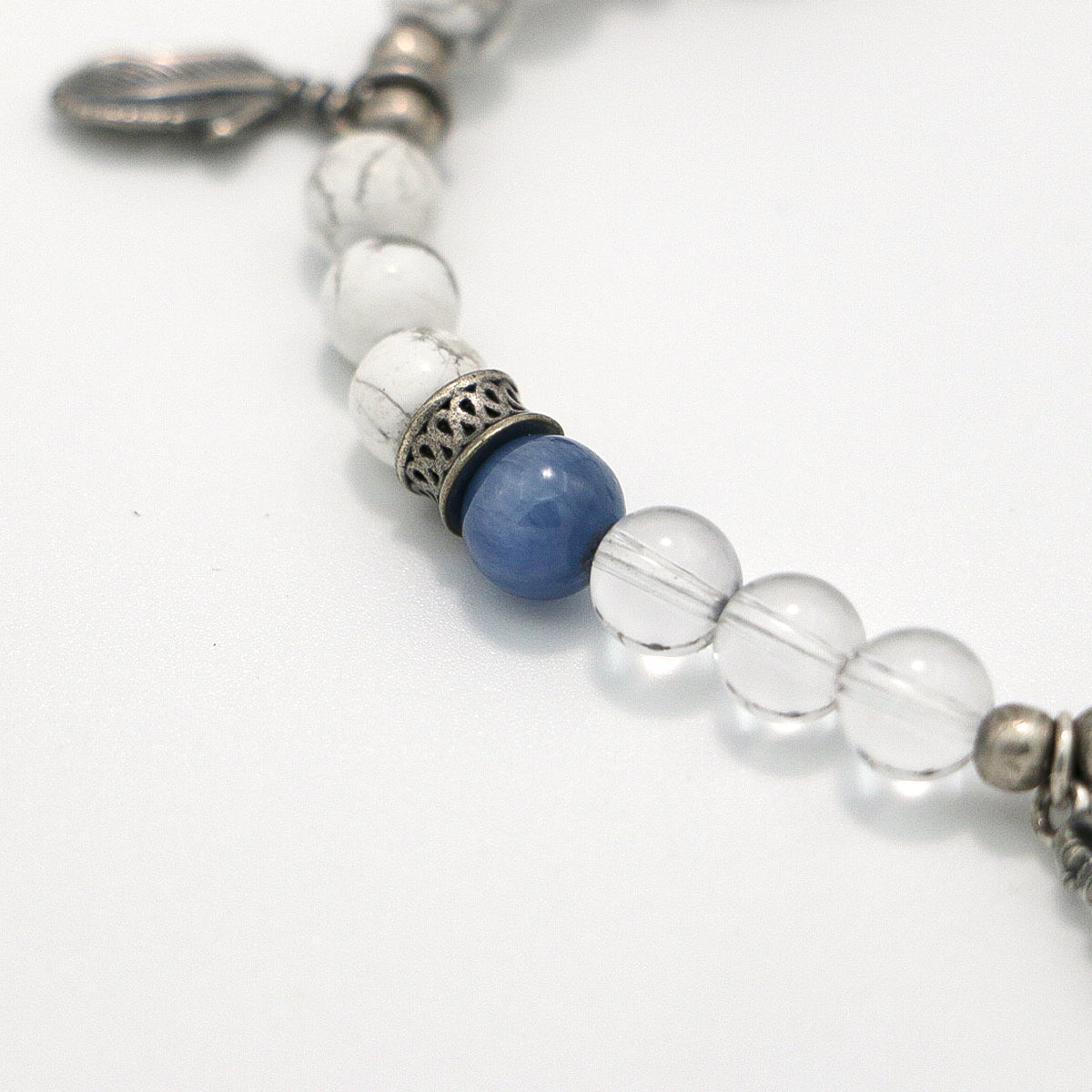 Handmade Howlite and Kyanite Bracelet with Silver Chain - Greek Sculpture Inspired-st-0007