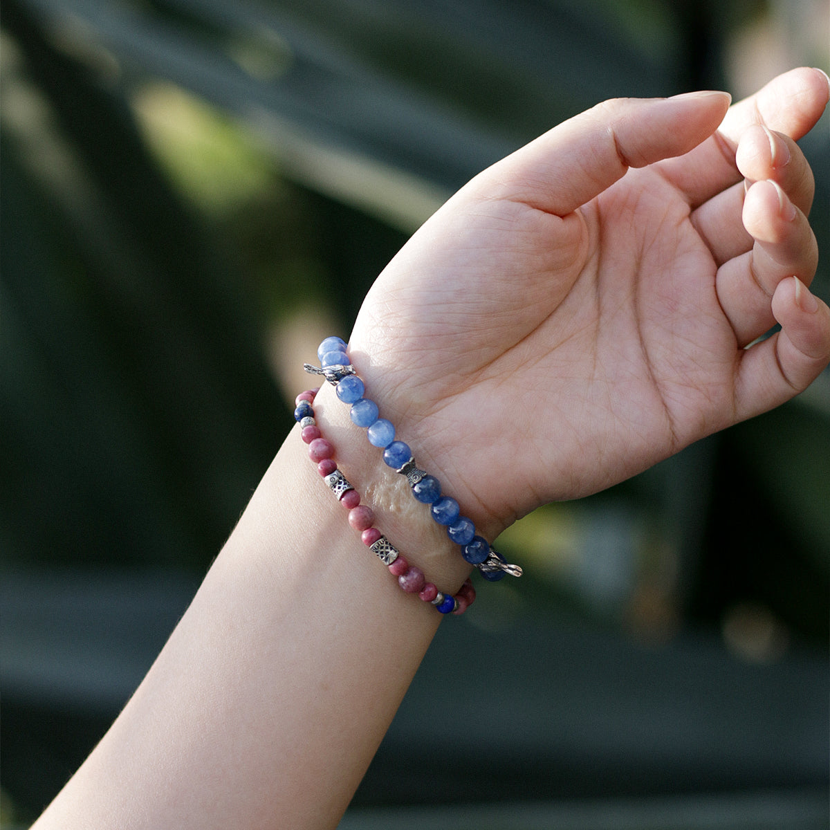 Handmade Kyanite and Lapis Lazuli Bracelet with Silver Accents-st-0008